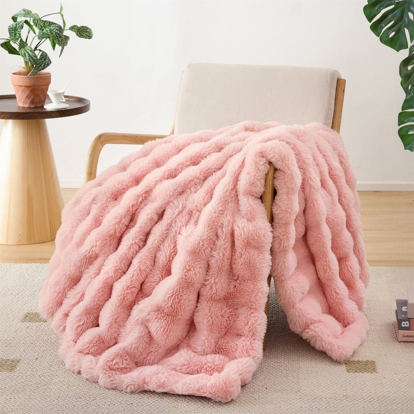 CloudLuxe™ - Plush Throw Blanket