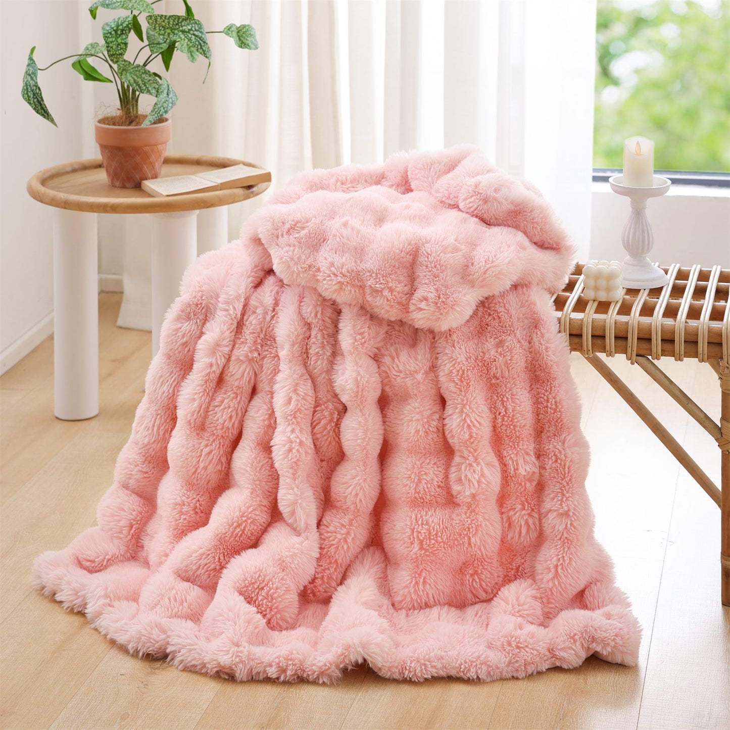 CloudLuxe™ - Plush Throw Blanket